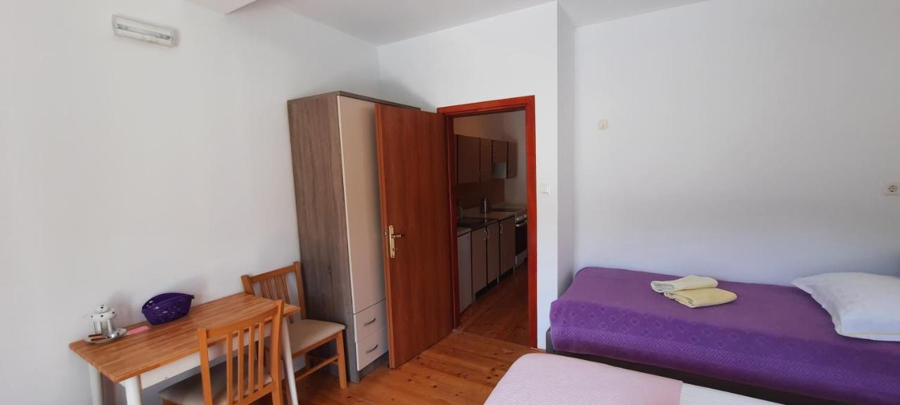 Apartments Lampalo Okuklje Extérieur photo