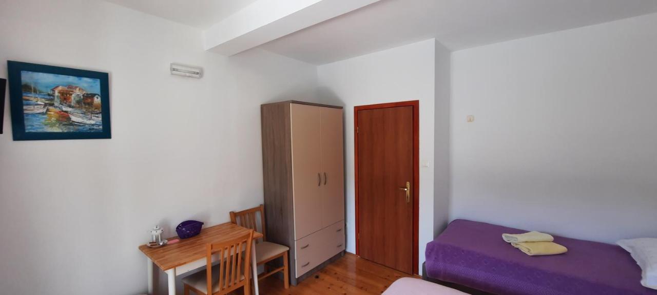 Apartments Lampalo Okuklje Extérieur photo
