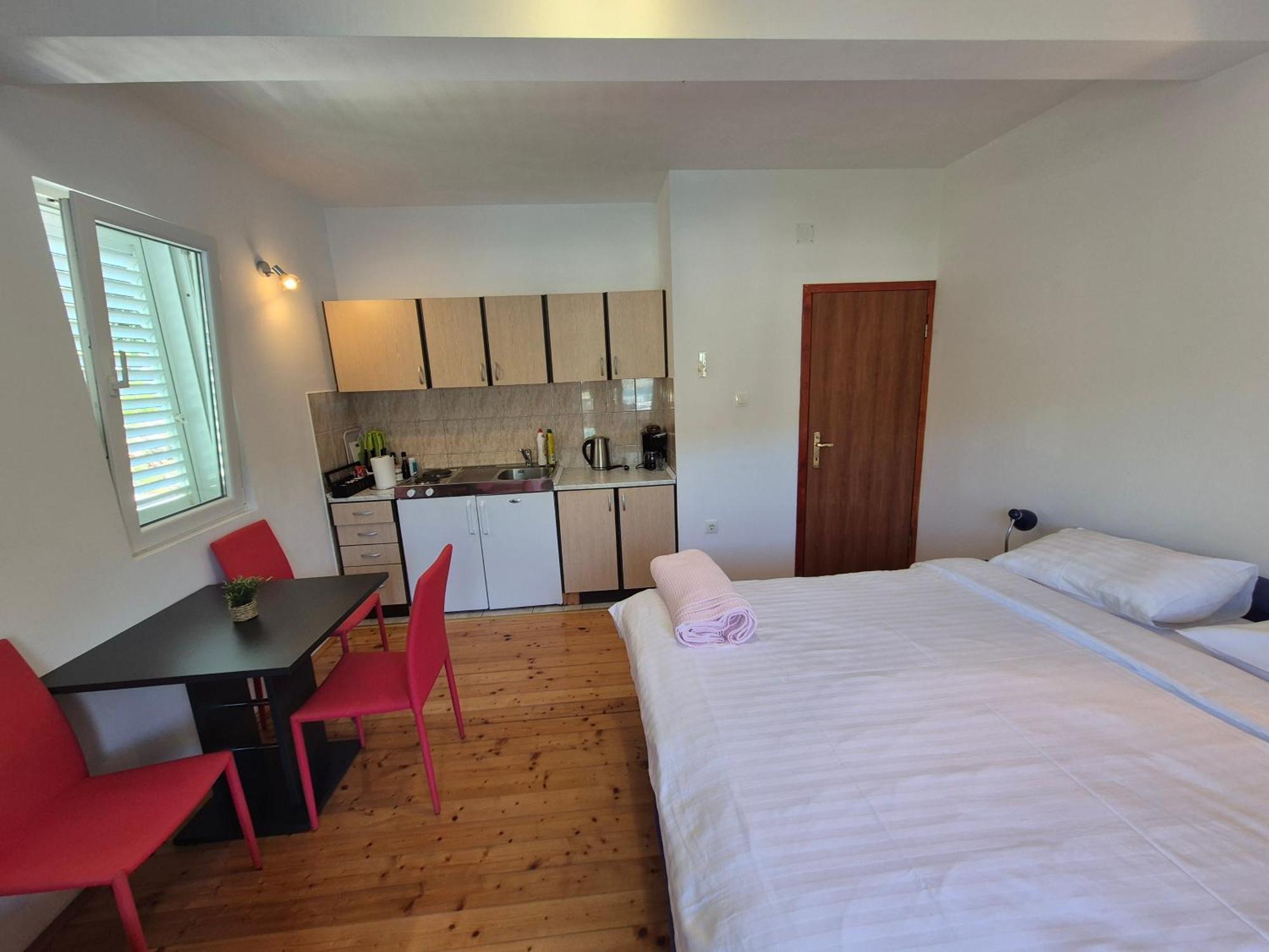 Apartments Lampalo Okuklje Extérieur photo